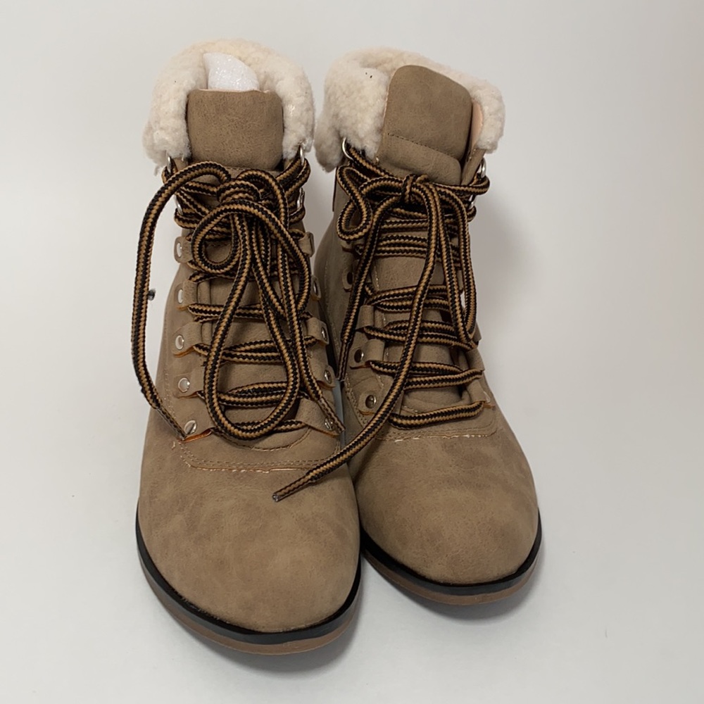 Chase + Chloe Combat Boots NWT size 6 - Picture 6 of 11